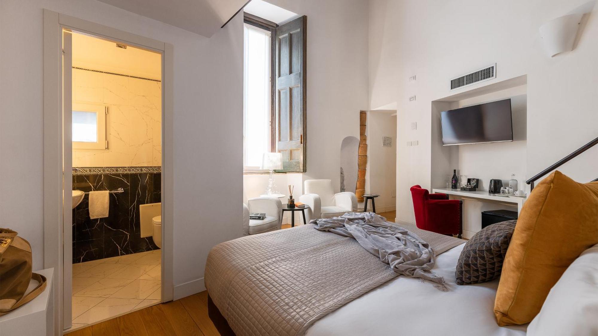 Luxury Triple Room
