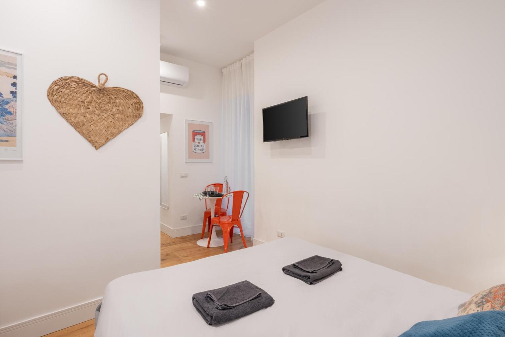 Double Room Private Bathroom