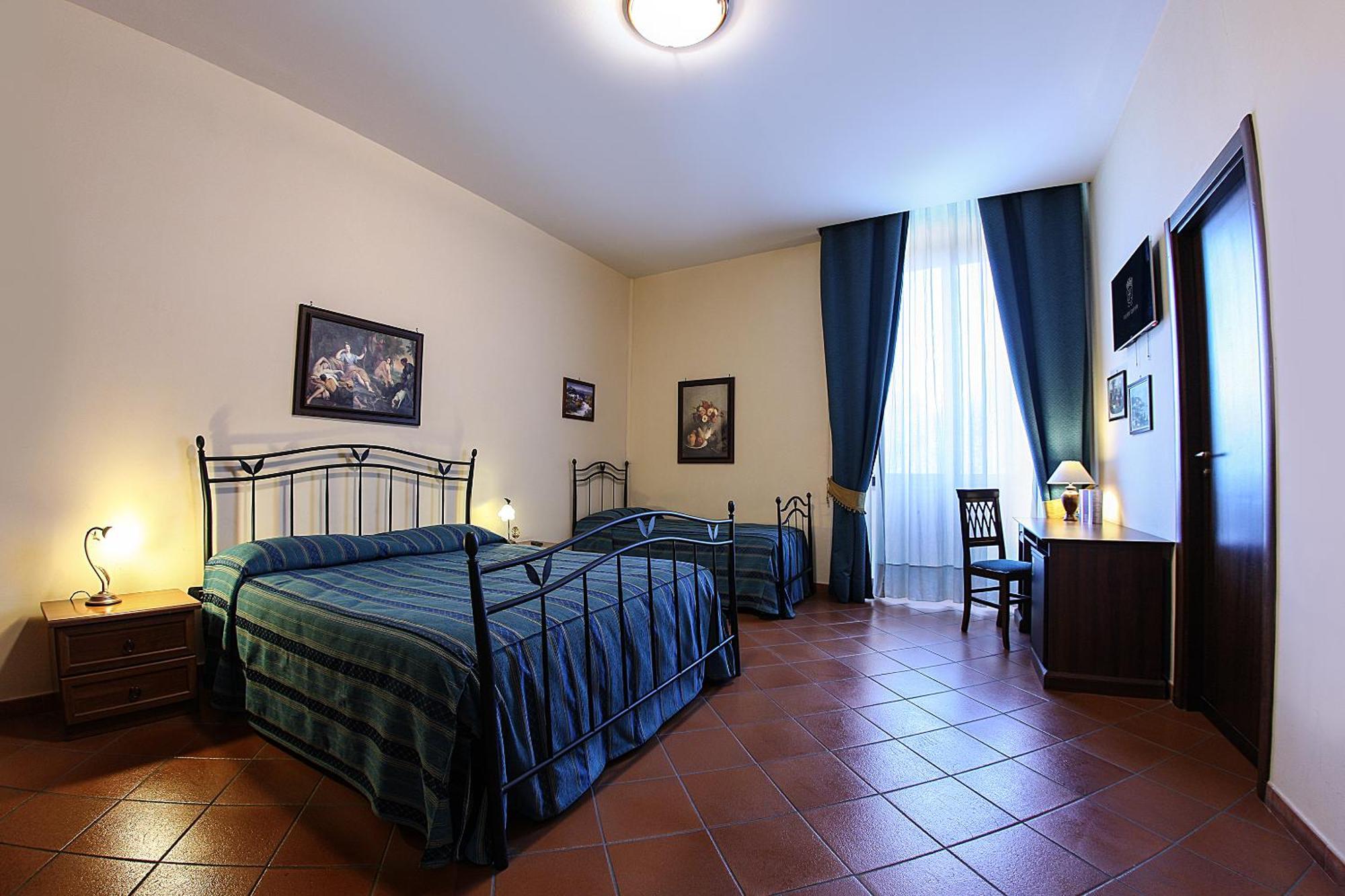 Classic Triple Room