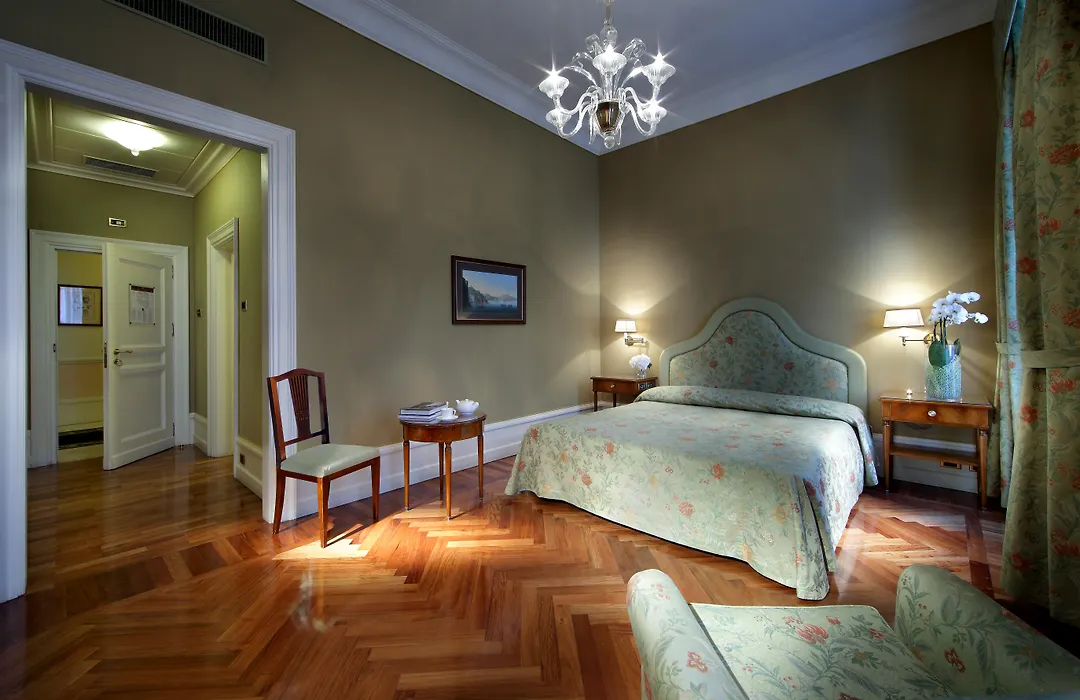 Eurostars Hotel Excelsior-1
