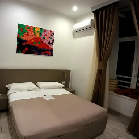 Napoli Centro Suite E Spa-2