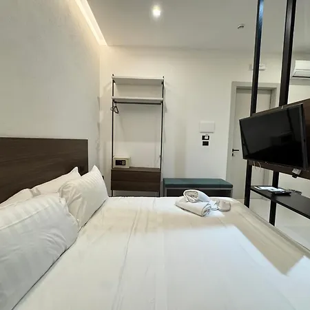 Hart Boutique Rooms-3